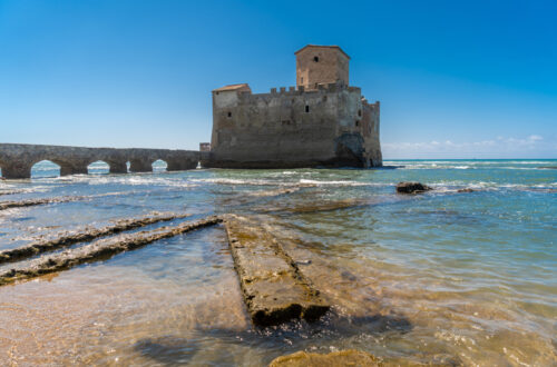Torre Astura, la spiaggia di Nettuno amata da D'Annunzio: è "come un incanto"