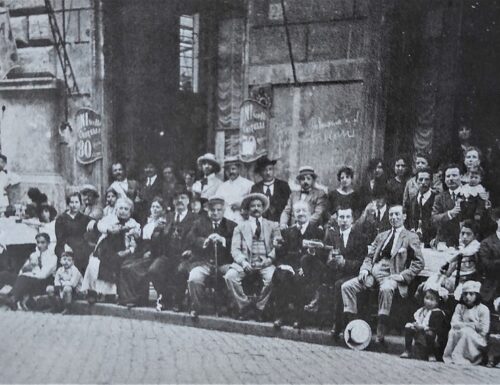 Anni Venti, foto di gruppo al ristorante di via Pietro Cavallini