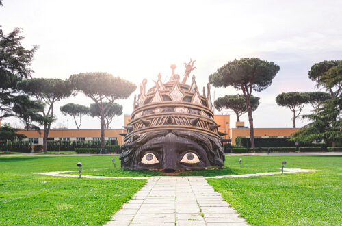 Viaggio nella Roma visionaria di Federico Fellini: tappe oniriche tra sogno e realtà