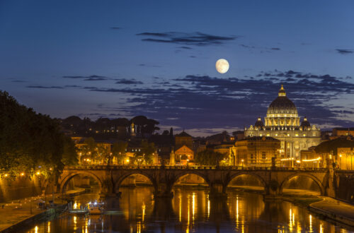 Roma by night: sui social gli scatti suggestivi della Capitale di notte