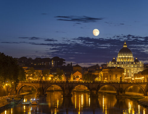 Roma by night: sui social gli scatti suggestivi della Capitale di notte