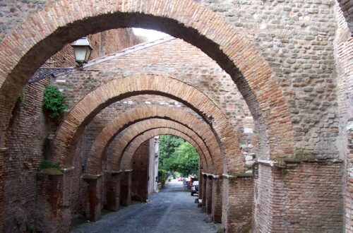 Da Ponte Salario a San Giovanni in Laterano, passando per Ponte Nomentano: scoprire le tappe del Medioevo con “Roma StoryWalk"