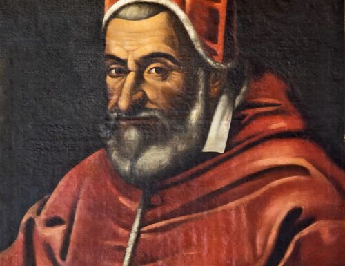 Con voto unanime, i cardinali in conclave eleggono papa Sisto V. In 5 anni cambierà il volto di Roma