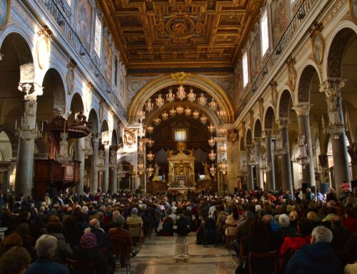 Grande concerto di Santo Stefano nella Basilica di Santa Maria in Aracoeli con Hypertext O'rchestra, Enzo Avitabile e Urna Chahar Tugchi
