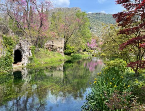 Riapre al pubblico l'incantevole Giardino di Ninfa: il calendario delle visite e come effettuare la prenotazione